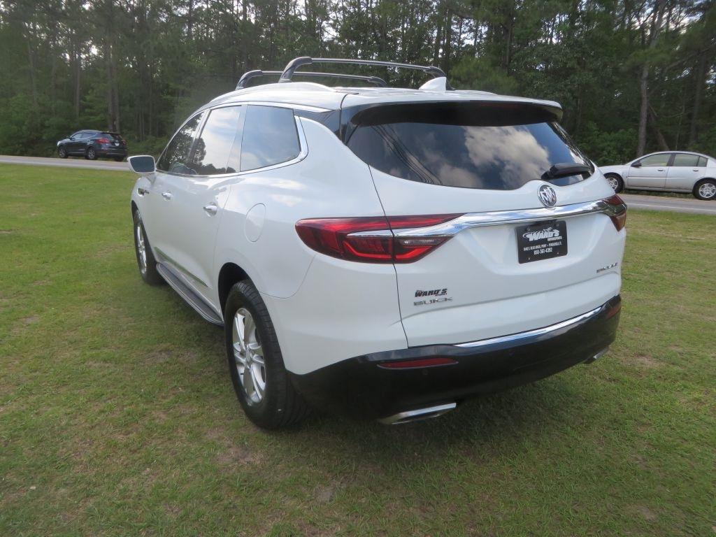 Buick Enclave Essence 2018
