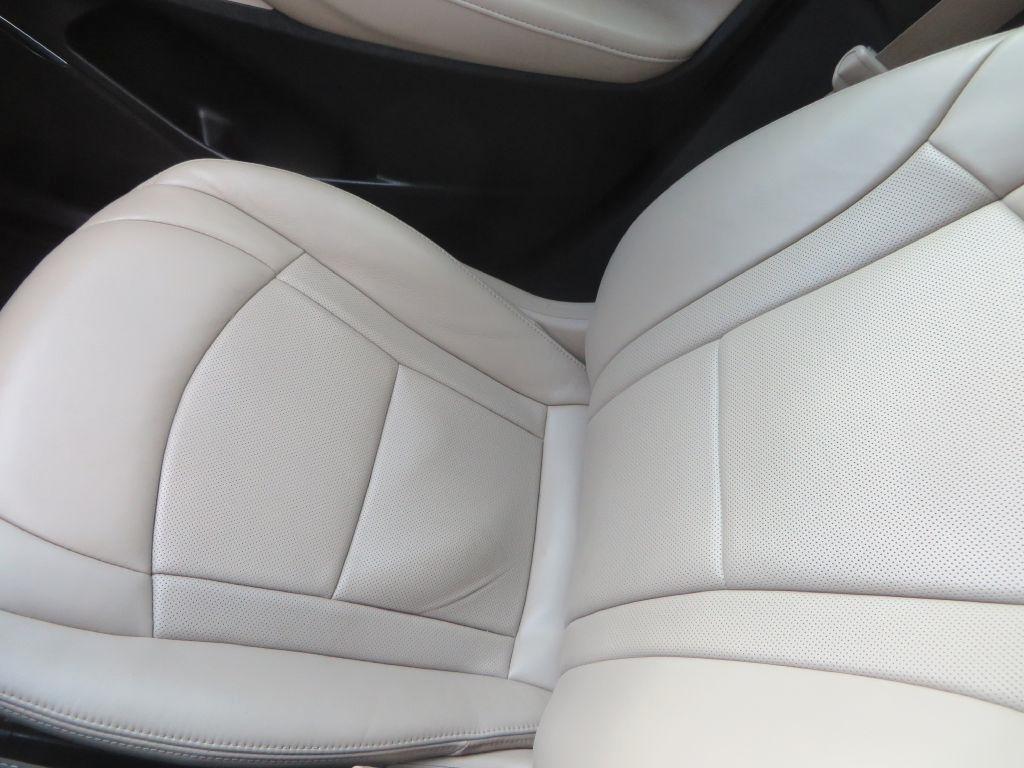 Buick Enclave Essence 2018