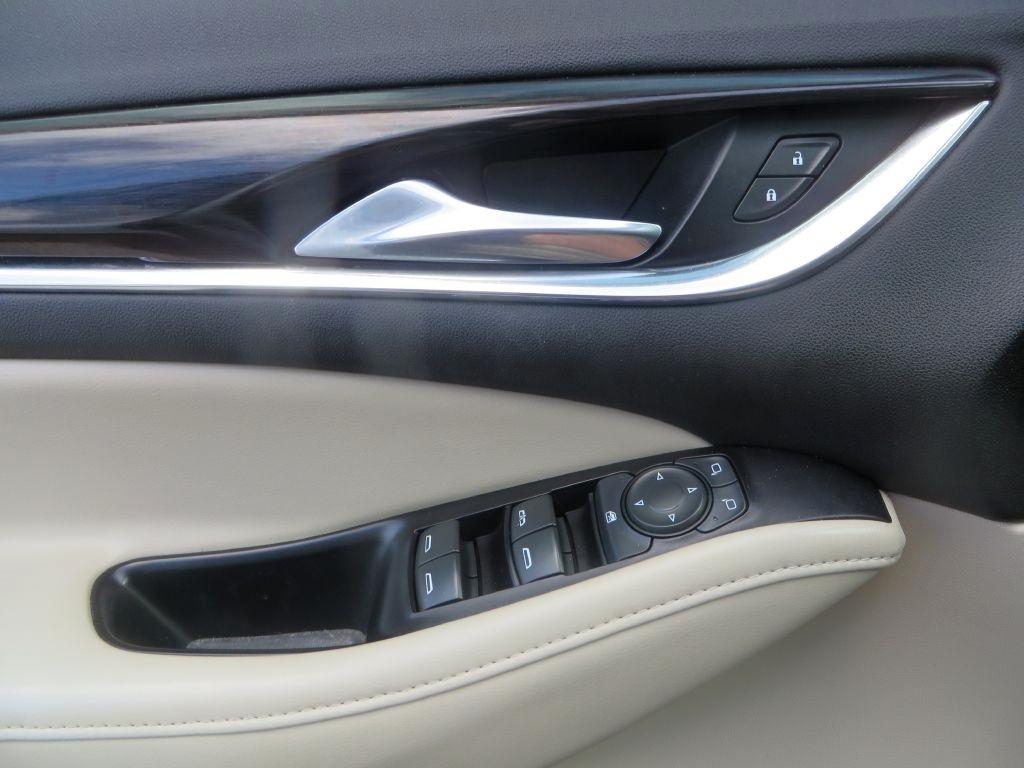 Buick Enclave Essence 2018