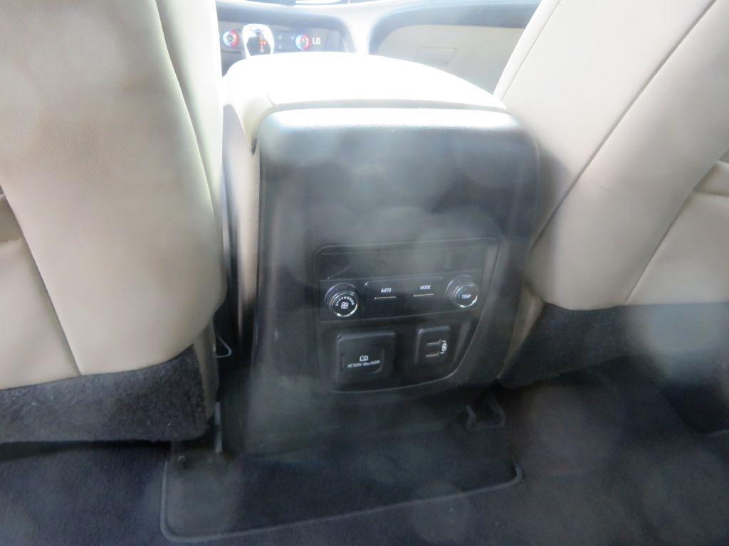 Buick Enclave Essence 2018