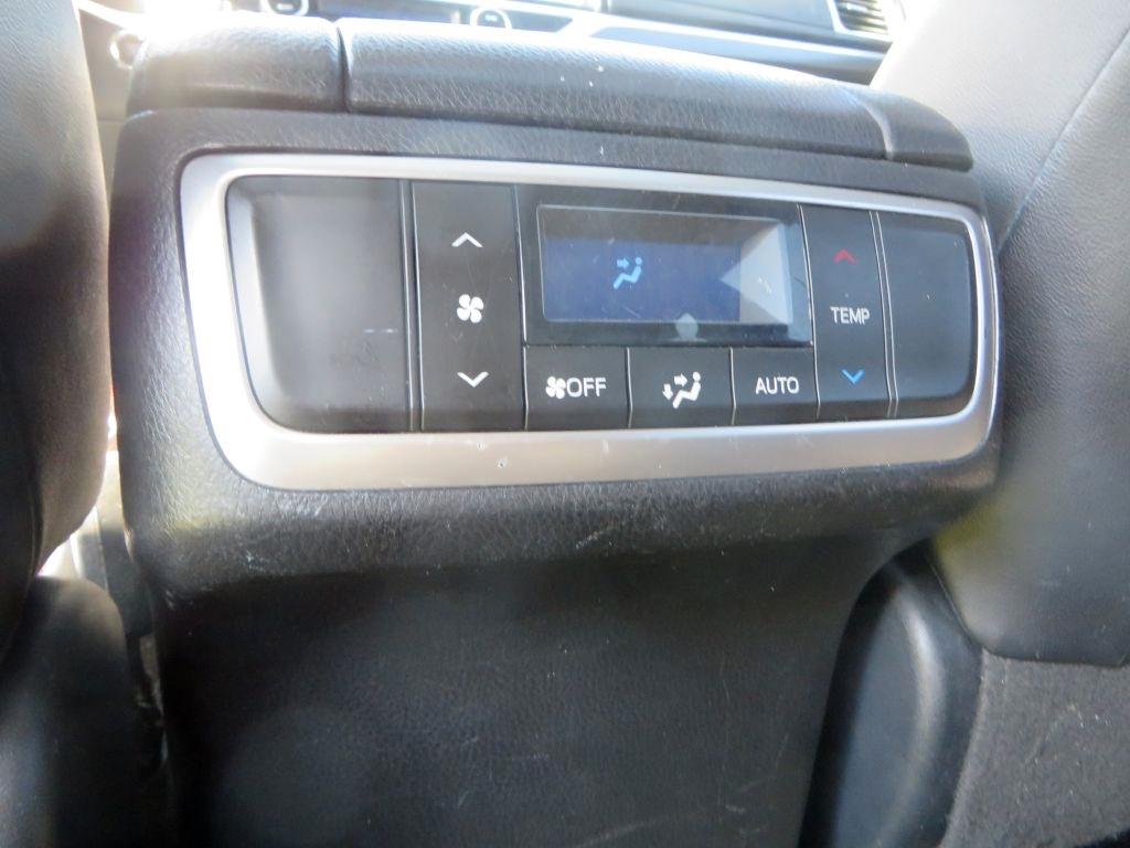 Toyota Highlander SE 2019