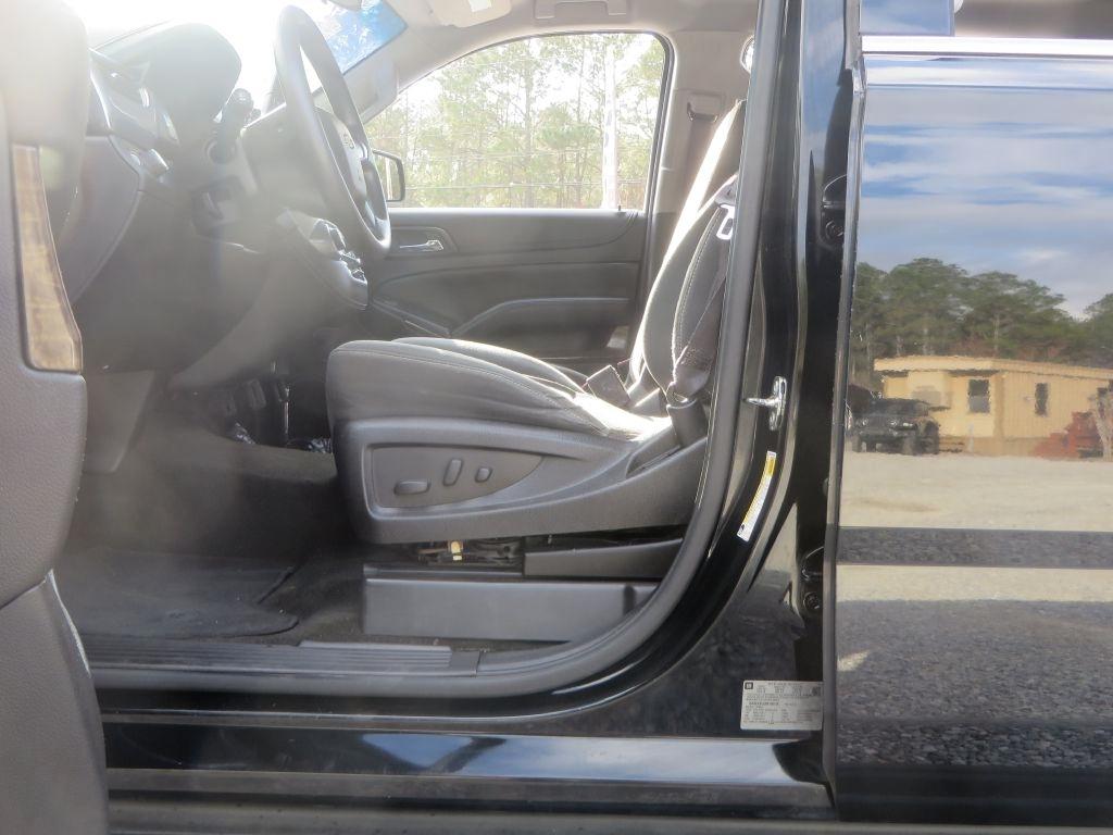 Chevrolet Suburban  2017