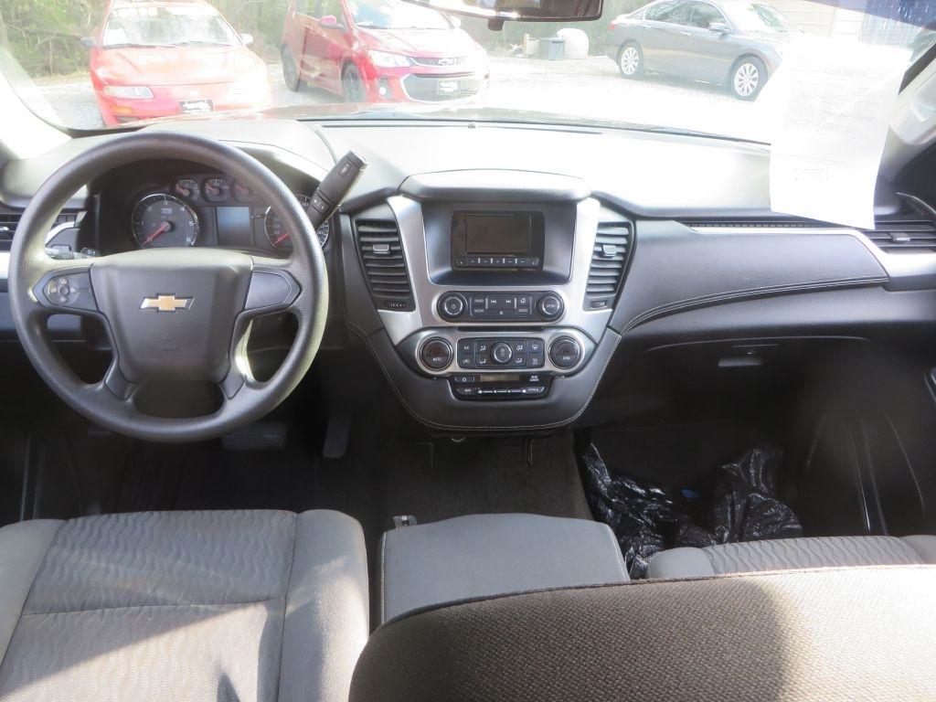 Chevrolet Suburban  2017