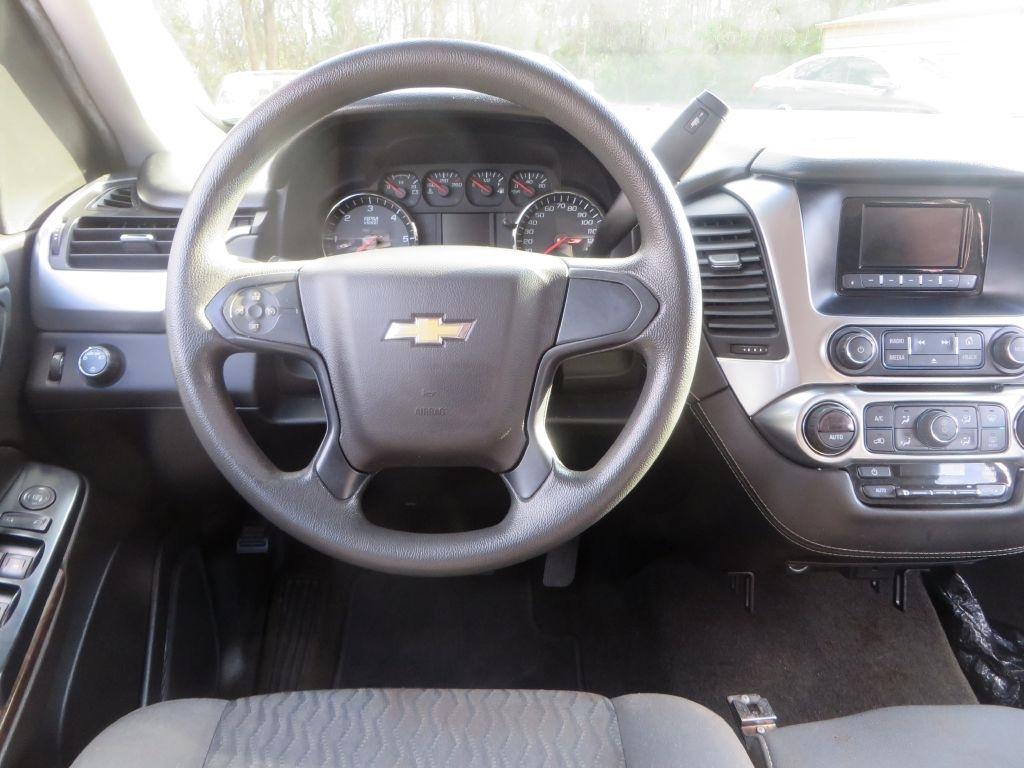 Chevrolet Suburban  2017