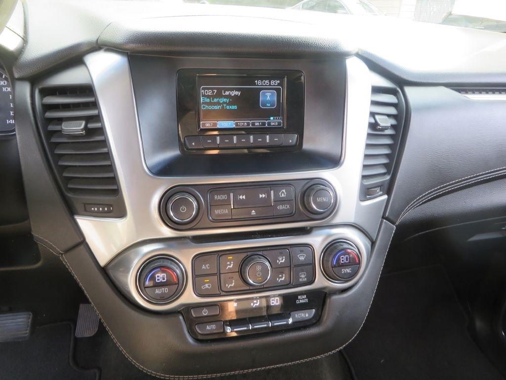 Chevrolet Suburban  2017