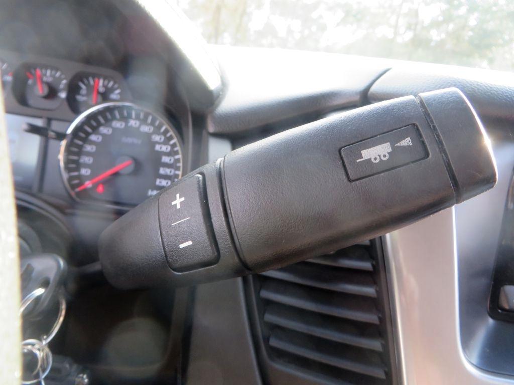 Chevrolet Suburban  2017