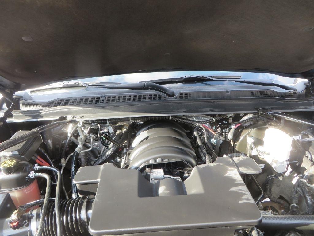 Chevrolet Suburban  2017