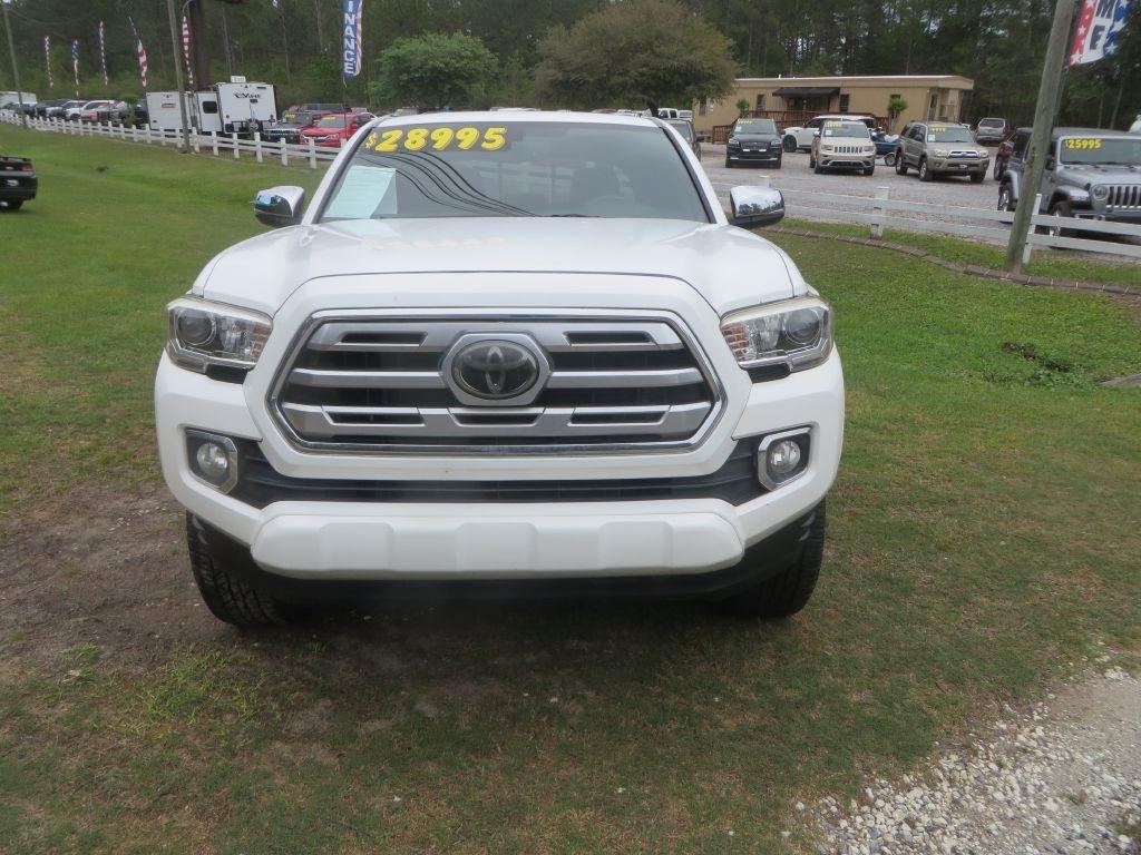 Toyota Tacoma  2018