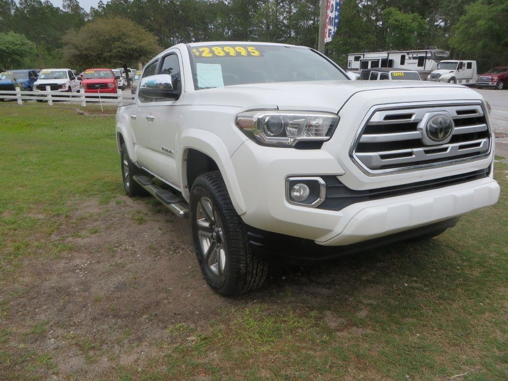 Toyota Tacoma  2018