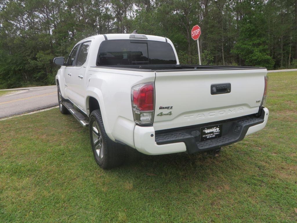 Toyota Tacoma  2018