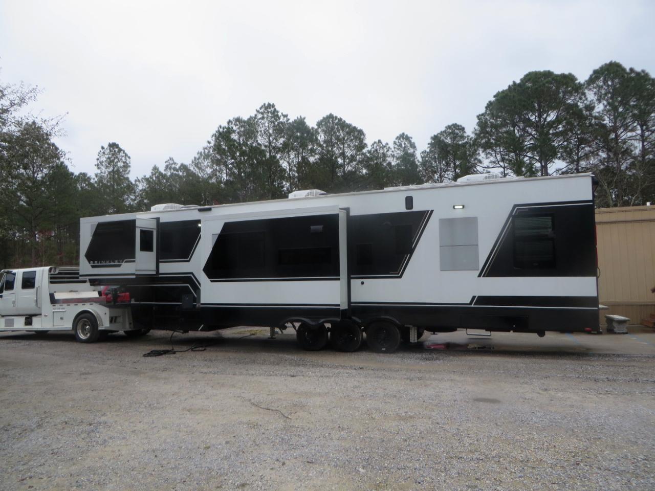 Brinkley Z3100  2025