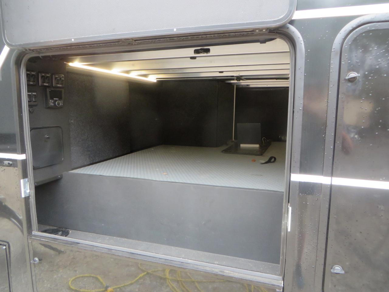 Brinkley Z3100  2025