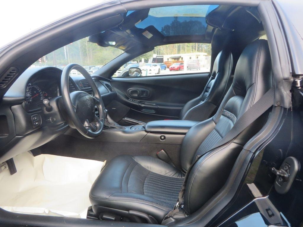 Chevrolet Corvette  2001