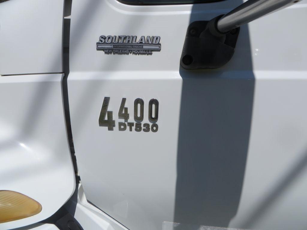 International 4000  2003