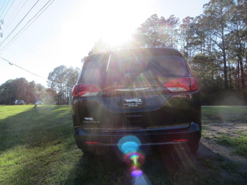 Chrysler Pacifica  2017