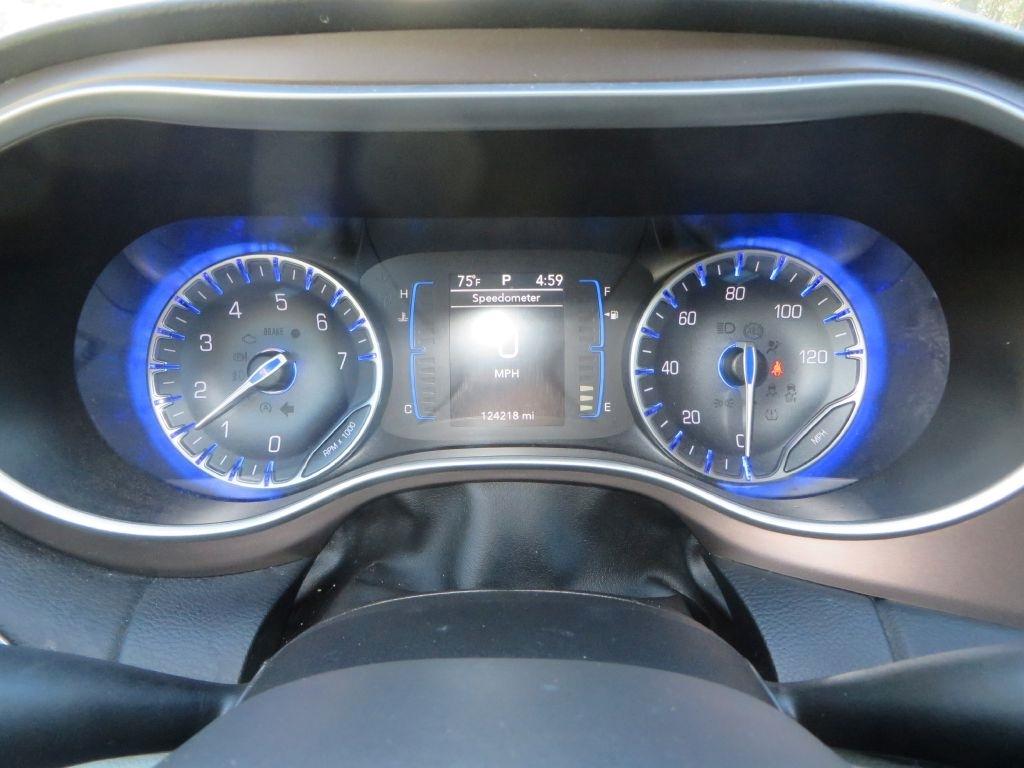 Chrysler Pacifica  2017