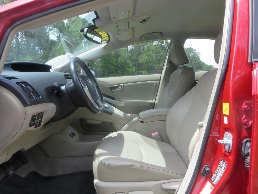 Toyota Prius Prius V 2010