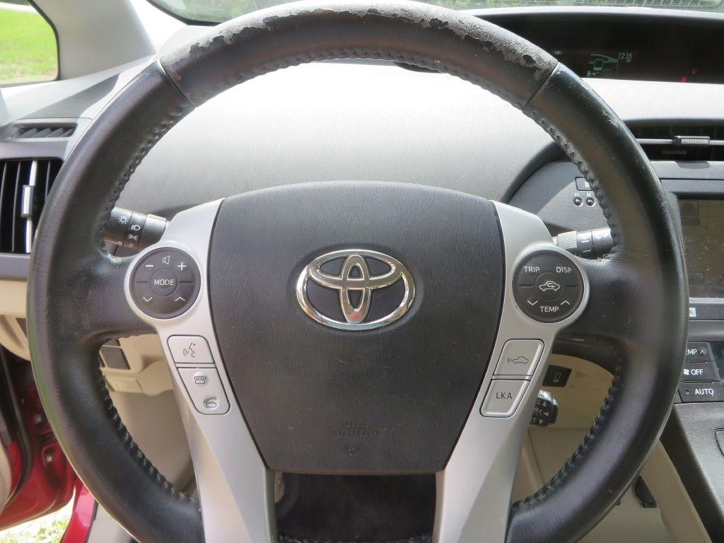 Toyota Prius Prius V 2010