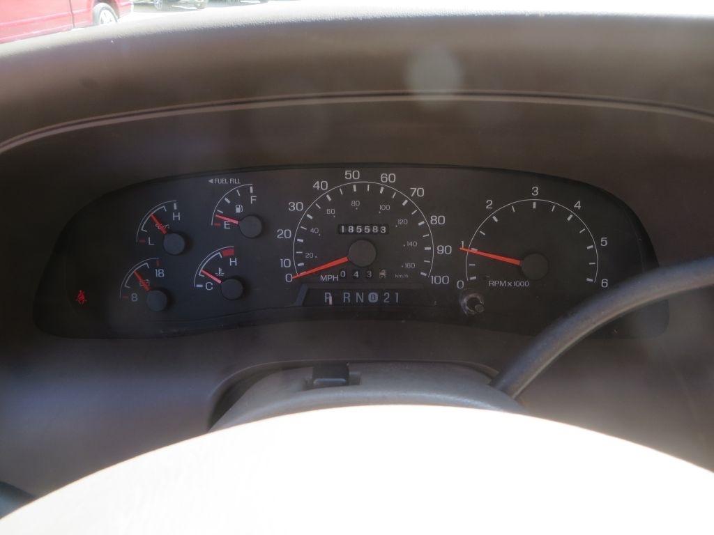 Ford Excursion XLT 2000