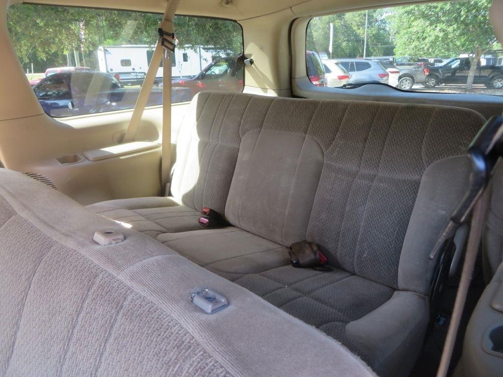 Ford Excursion XLT 2000