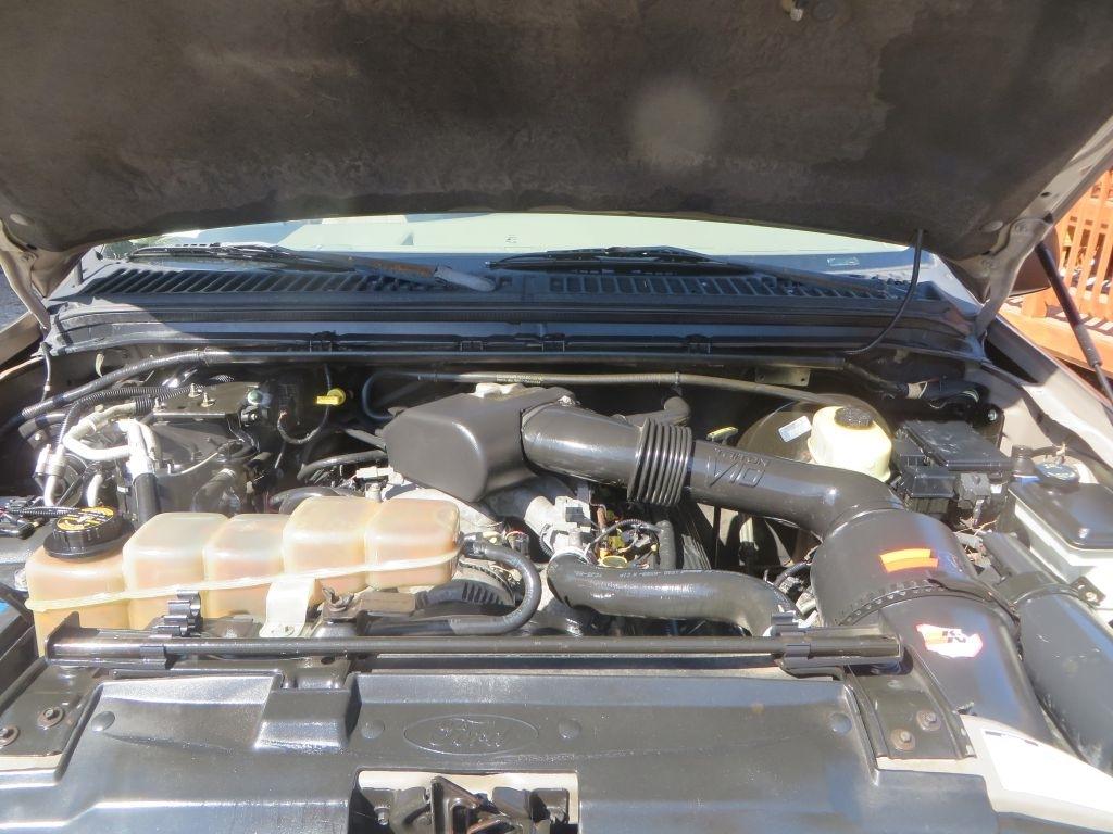 Ford Excursion XLT 2000