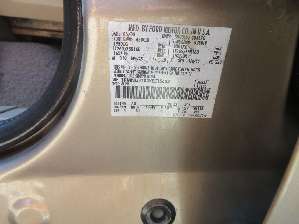 Ford Excursion XLT 2000