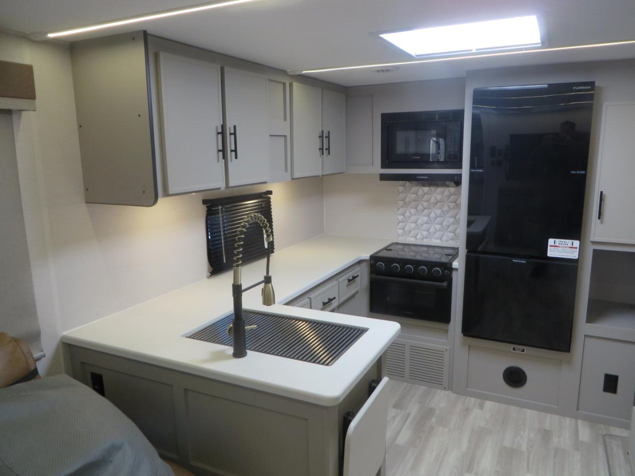 Forest River Vibe  2025