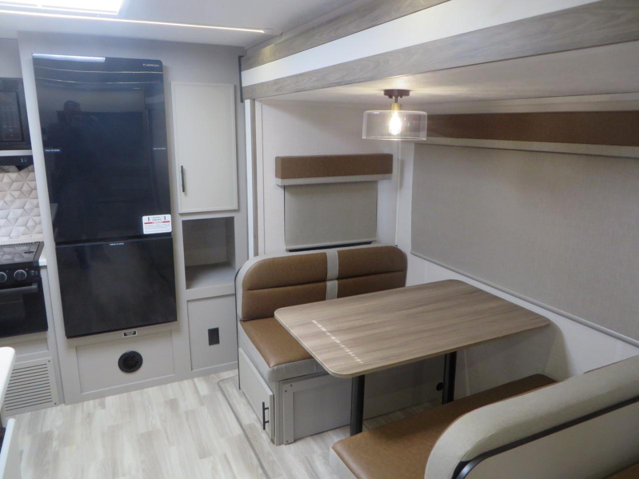 Forest River Vibe  2025