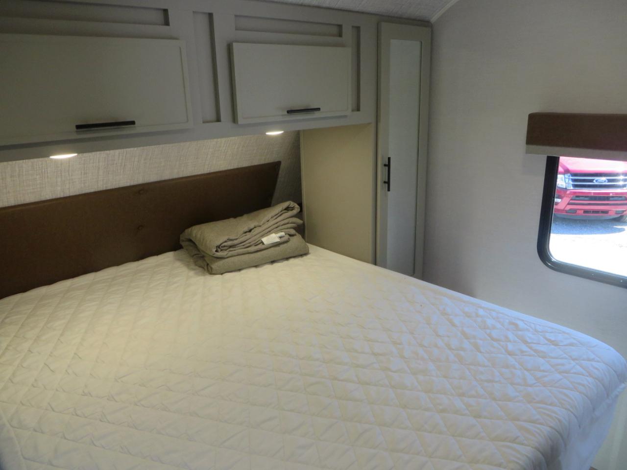 Forest River Vibe  2025