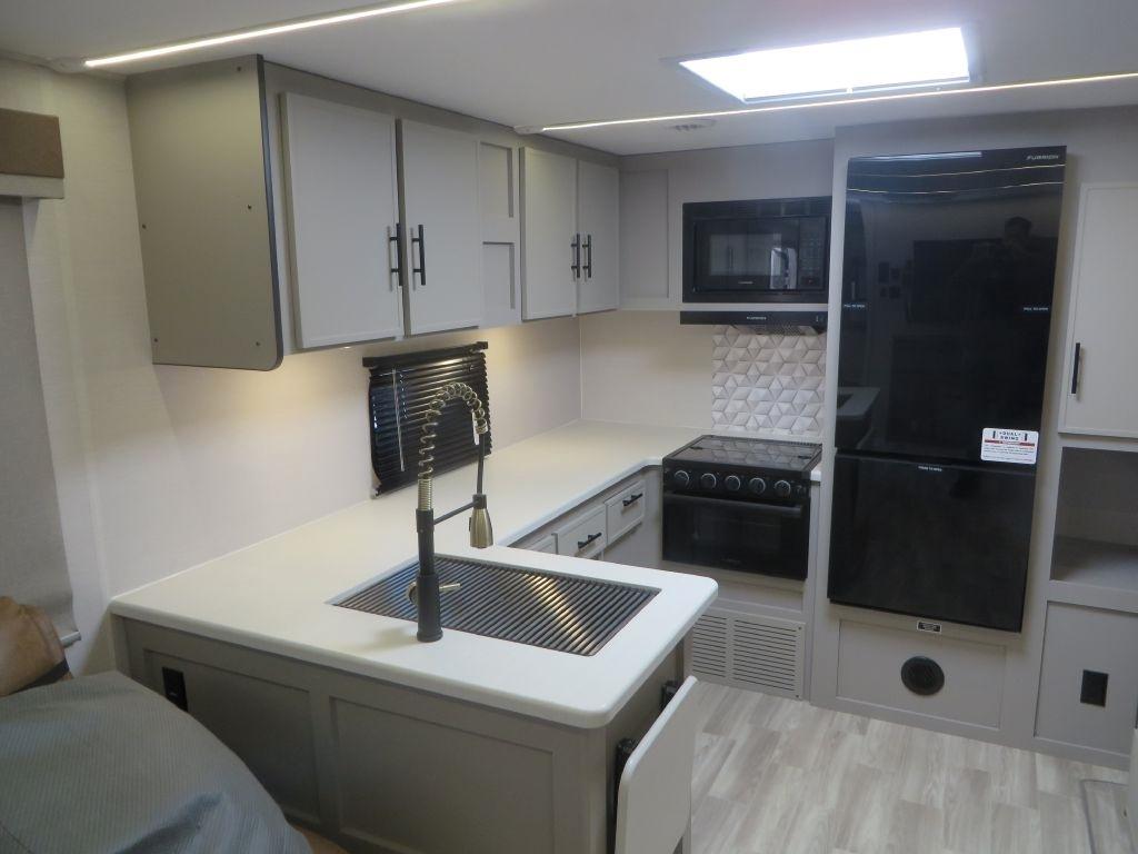 Forest River Vibe  2025