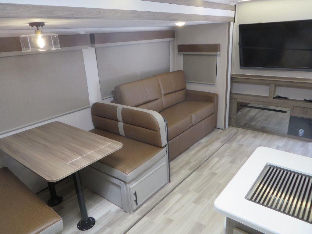 Forest River Vibe  2025