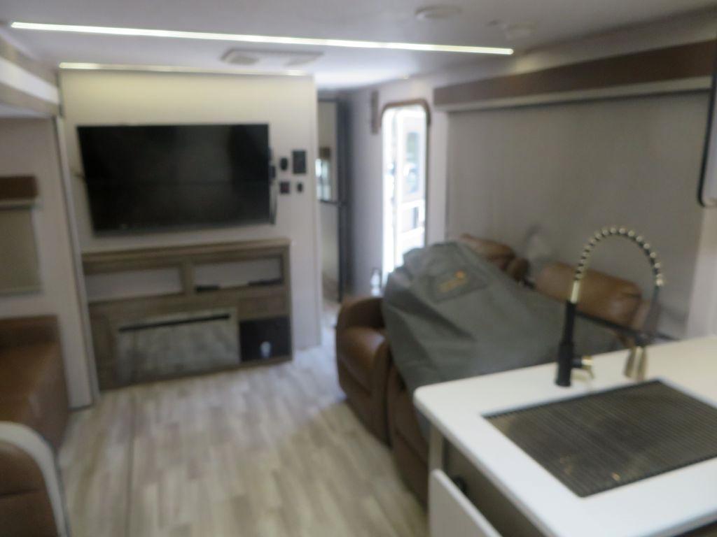 Forest River Vibe  2025