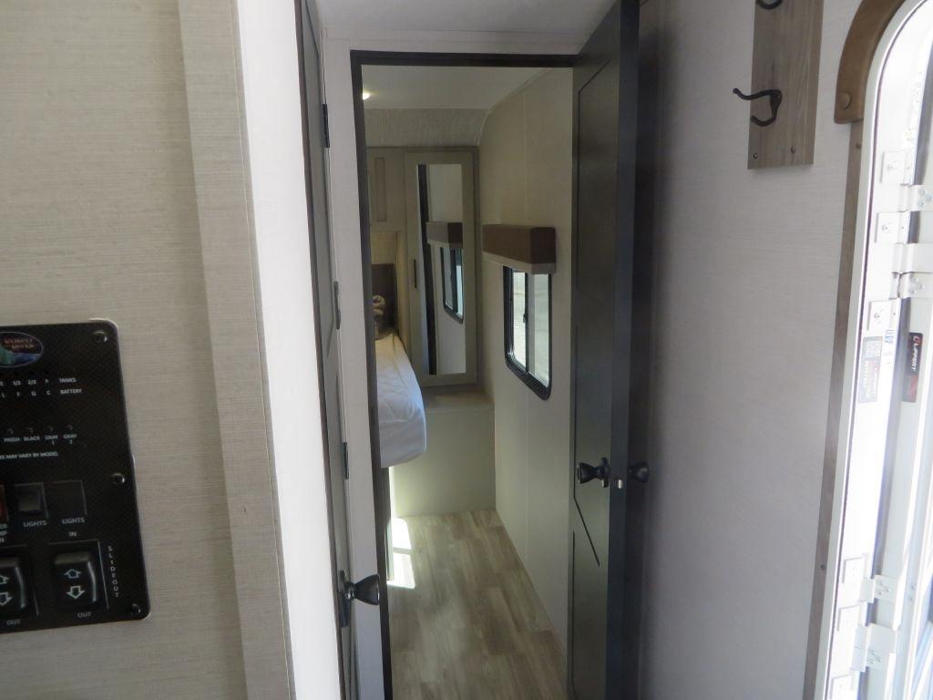 Forest River Vibe  2025