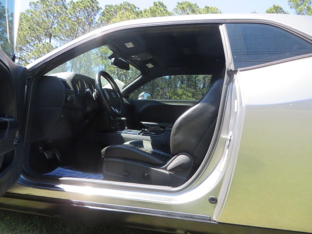 Dodge Challenger SXT 2013