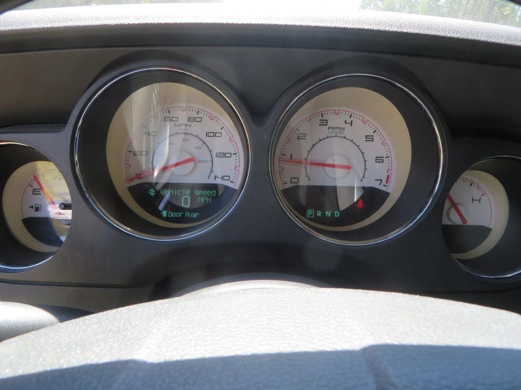 Dodge Challenger SXT 2013