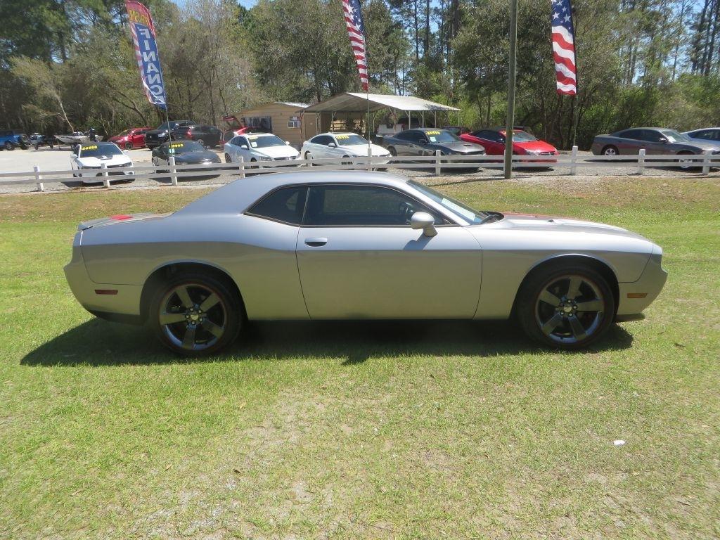 Dodge Challenger  2013