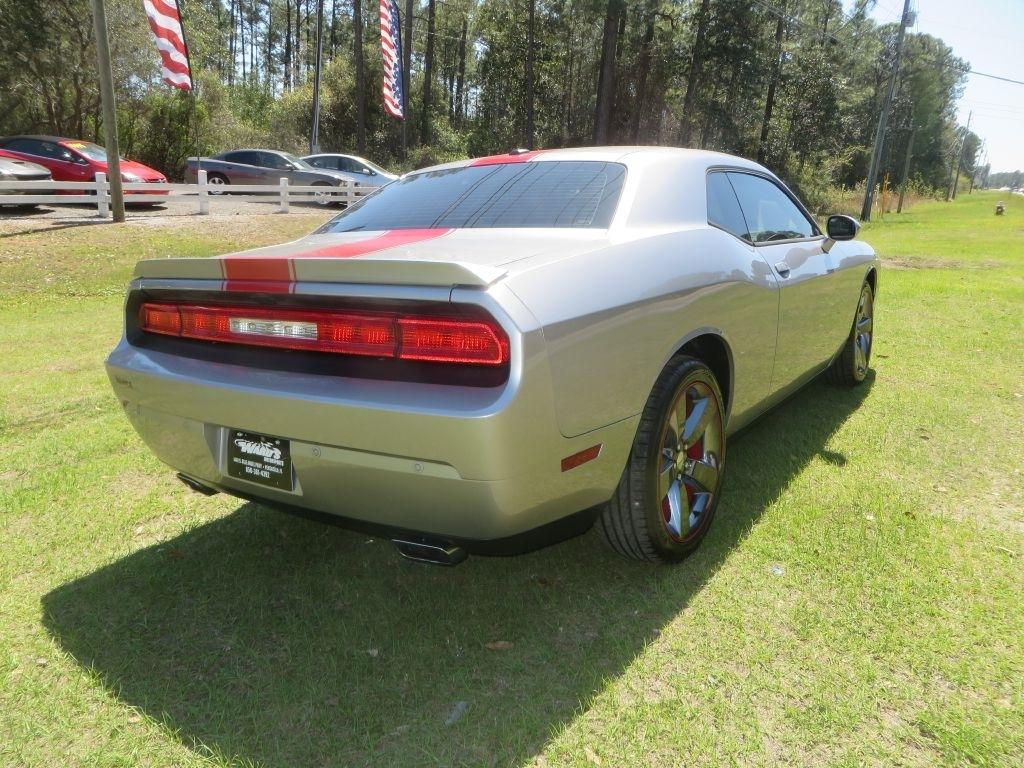 Dodge Challenger  2013