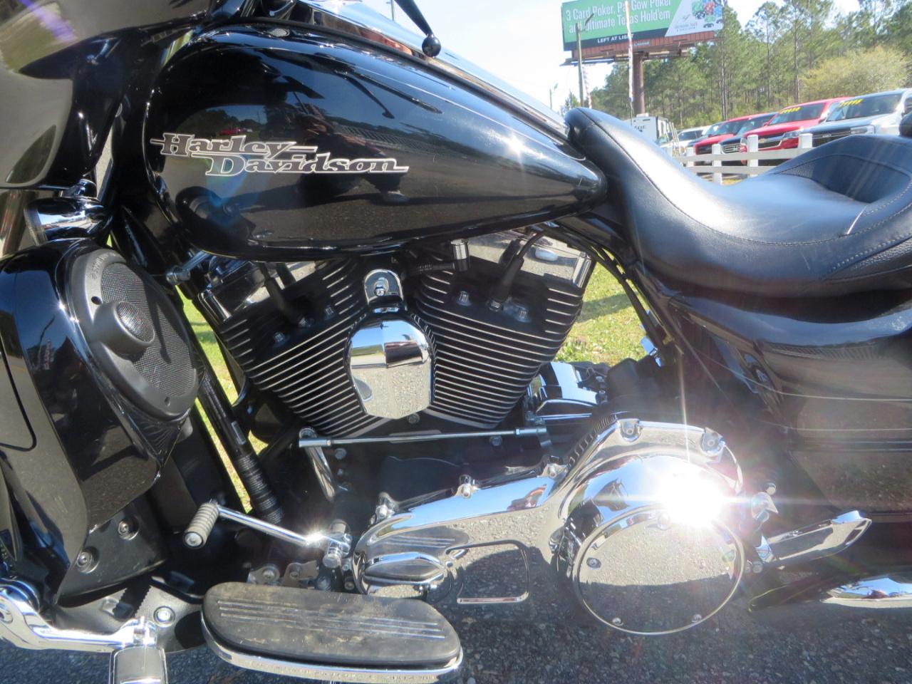 Harley-Davidson FLHXS  2014