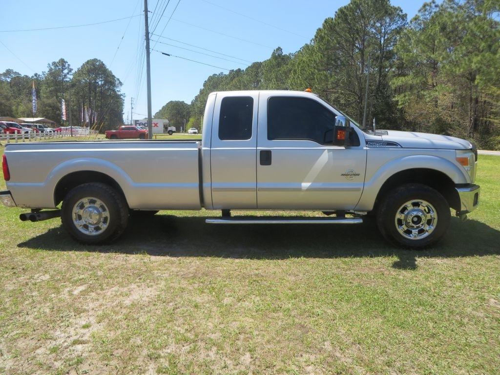 Ford Super Duty F-250 SRW  2013