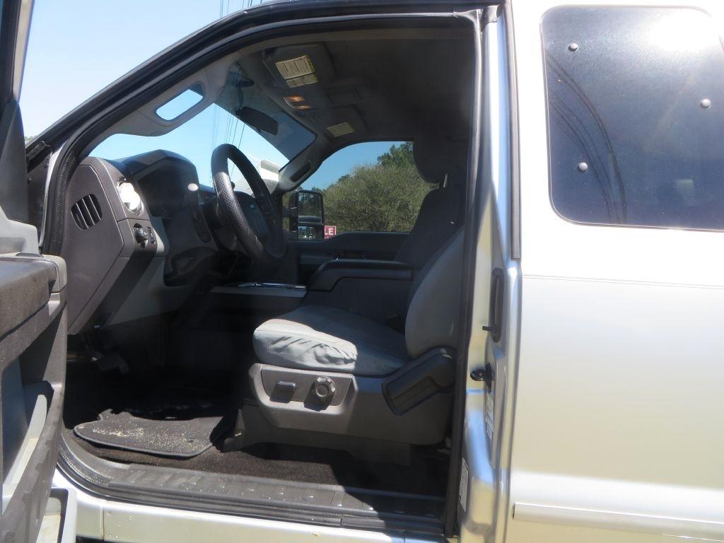 Ford Super Duty F-250 SRW  2013