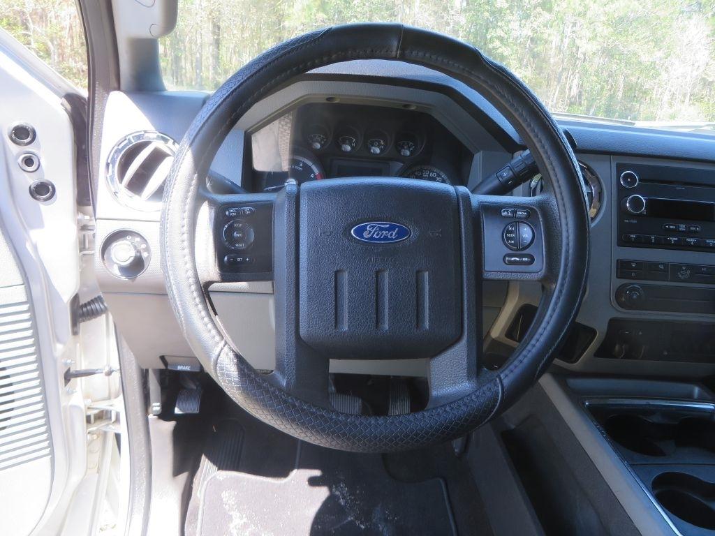 Ford Super Duty F-250 SRW  2013