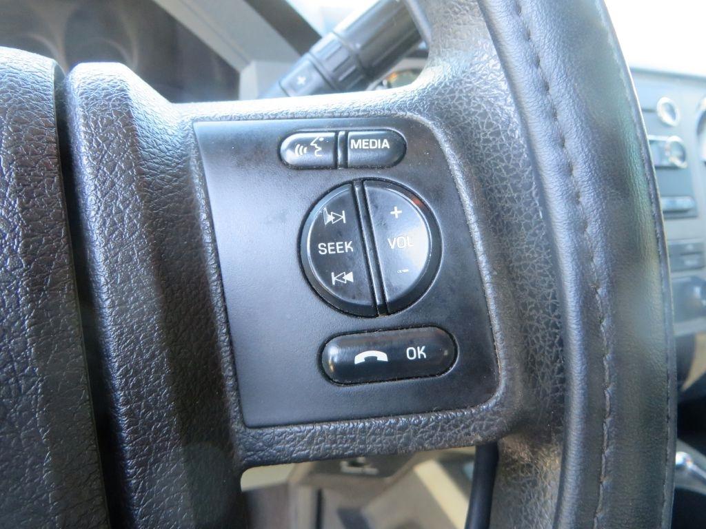 Ford Super Duty F-250 SRW  2013