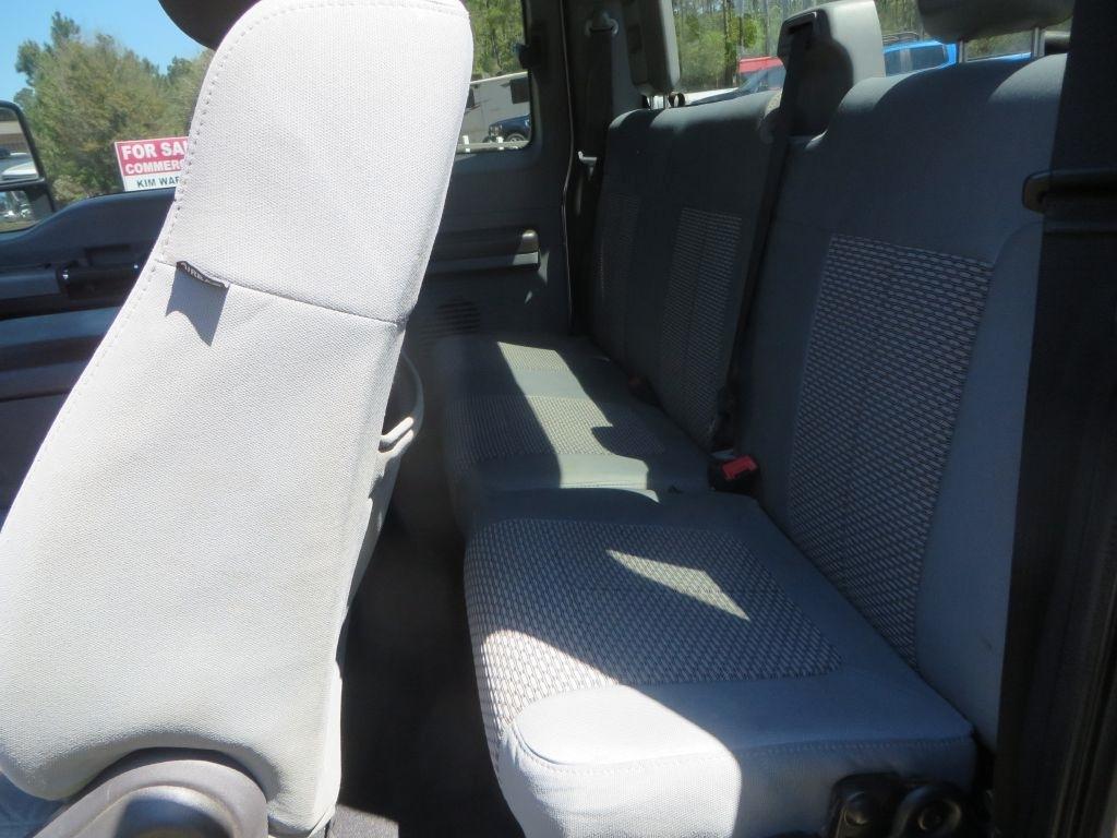 Ford Super Duty F-250 SRW  2013