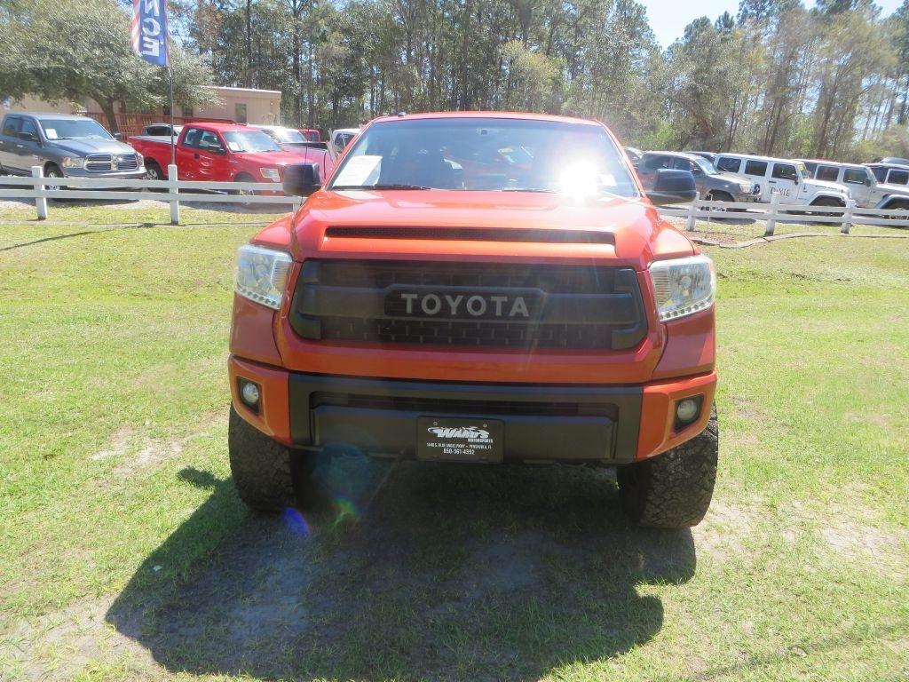 Toyota Tundra 4WD Truck  2016