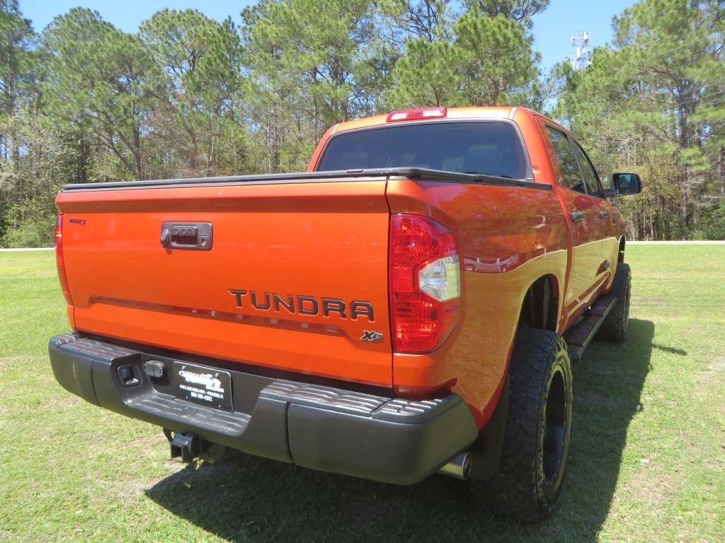 Toyota Tundra 4WD Truck  2016