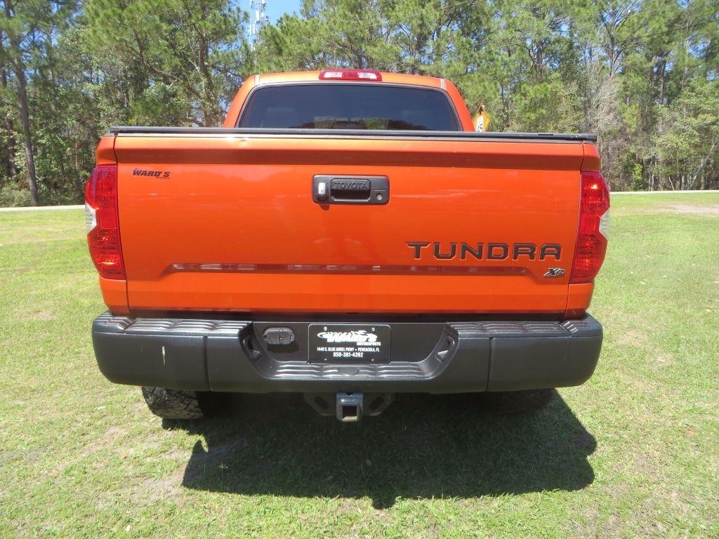 Toyota Tundra 4WD Truck  2016