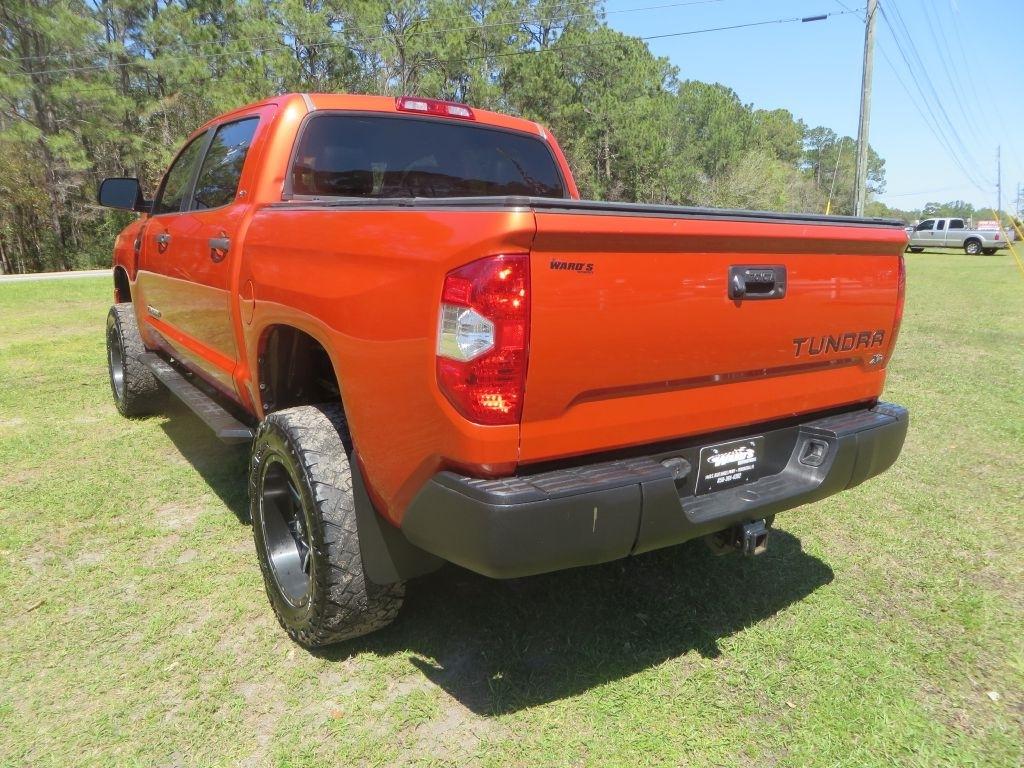 Toyota Tundra 4WD Truck  2016