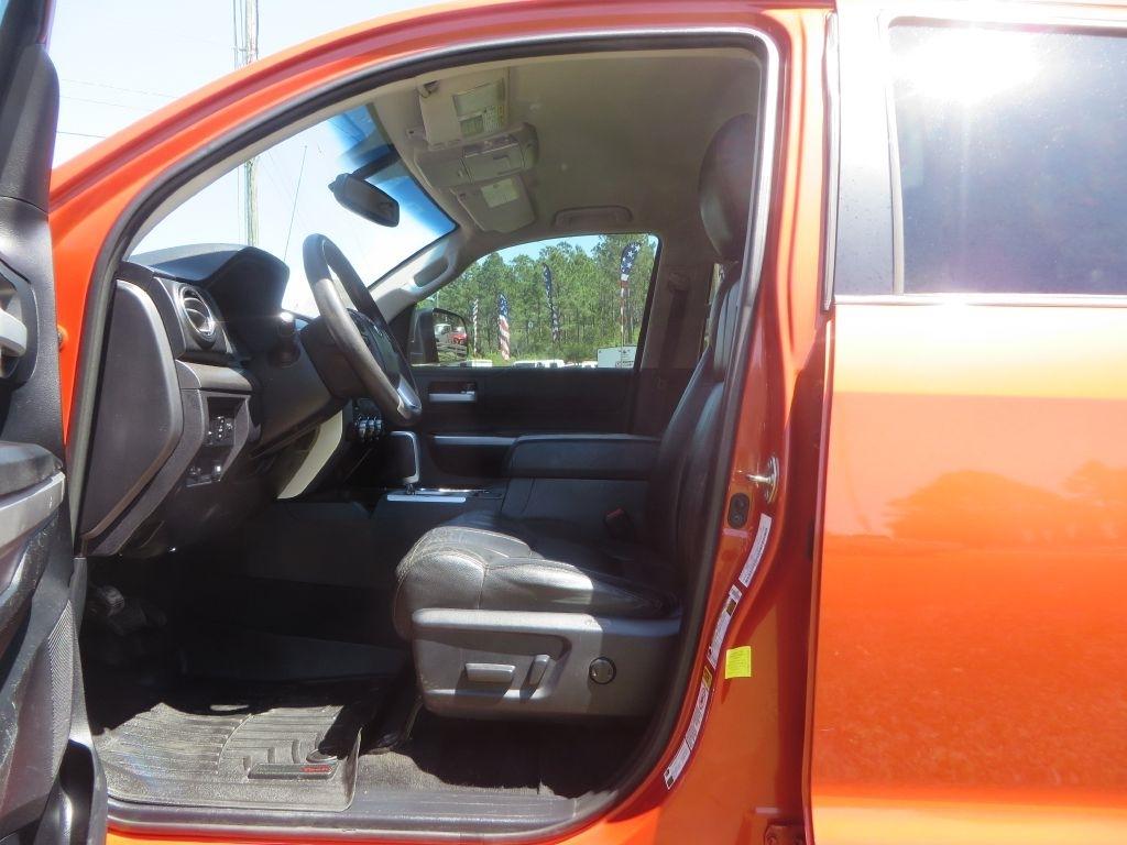 Toyota Tundra 4WD Truck  2016