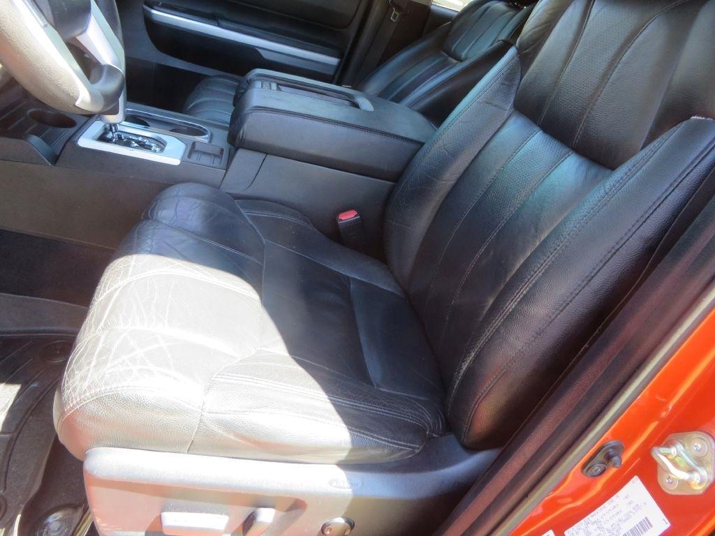 Toyota Tundra 4WD Truck  2016