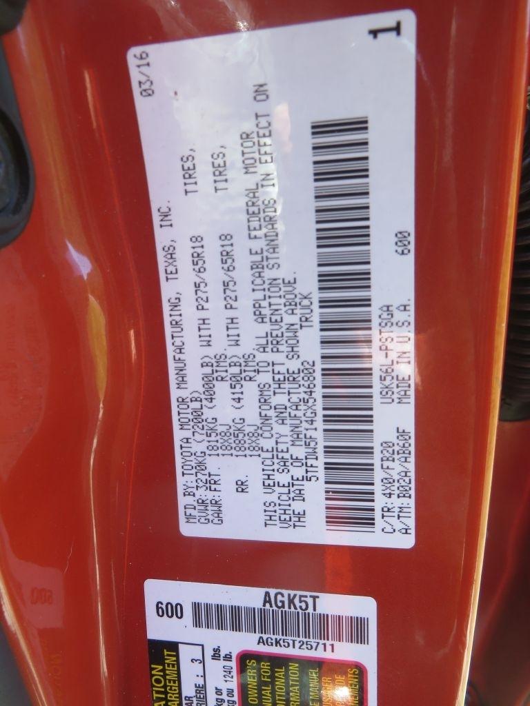 Toyota Tundra 4WD Truck  2016